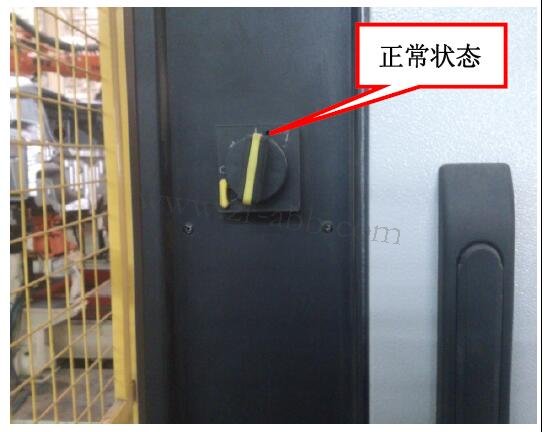 工业机器人凃胶汞压力过低故障维修