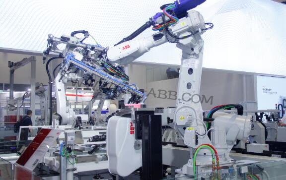 ABB工业机器人在热板冲压搬运系统中的流程简介