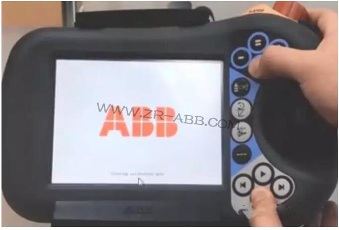ABB机器人示教盒屏幕校准详解