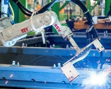ABB���������˶�Ԫ��������ӽ���װ��